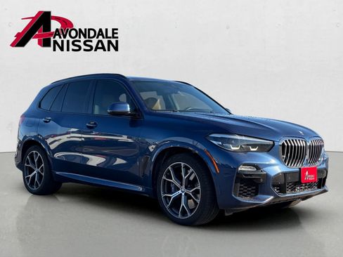 Used 2019 BMW X5 xDrive50i w/ M Sport Package AWD/4WD image 4