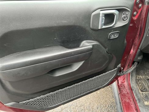 Used 2021 Jeep Wrangler Unlimited Sport image 15