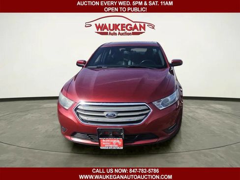 Used 2014 Ford Taurus SEL w/ Equipment Group 201A image 2
