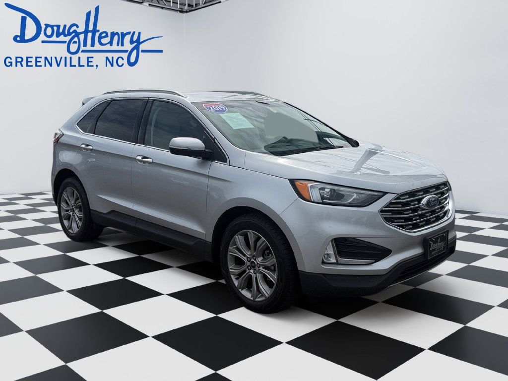 Used 2019 Ford Edge Titanium FWD image 7
