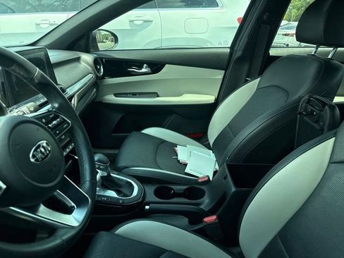 Used 2020 Kia Forte EX FWD image 5