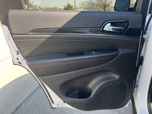 Used 2020 Jeep Grand Cherokee Trailhawk image 31