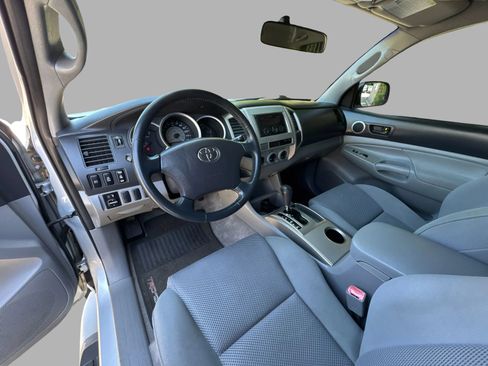 Used 2005 Toyota Tacoma PreRunner RWD image 19
