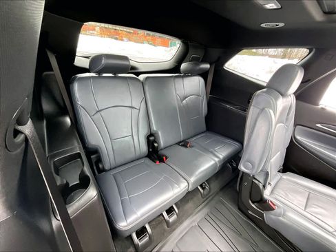 Used 2023 Buick Enclave Essence w/ Experience Buick Package image 16
