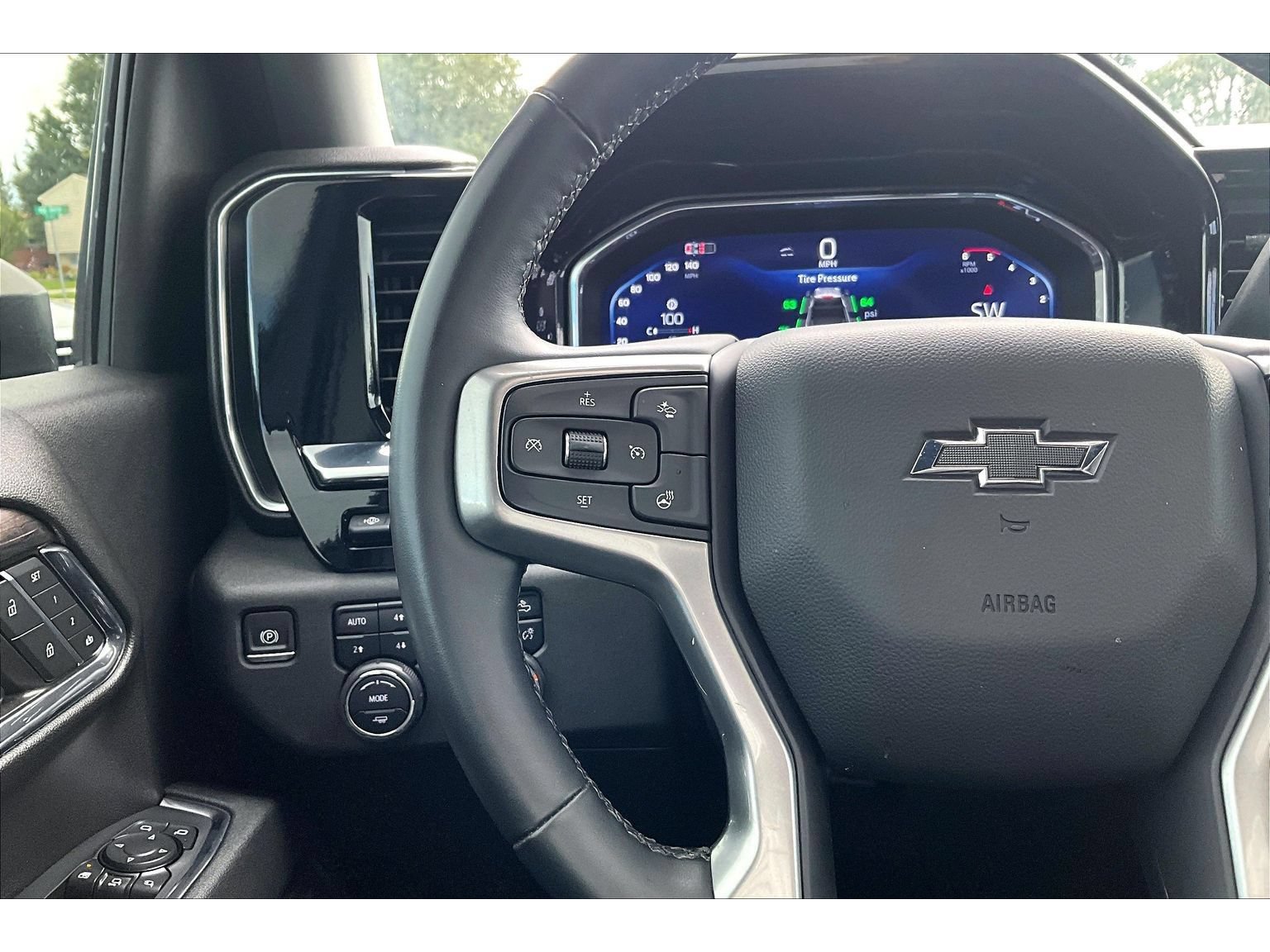 Used 2024 Chevrolet Silverado 2500 LTZ w/ LTZ Plus Package AWD/4WD image 12
