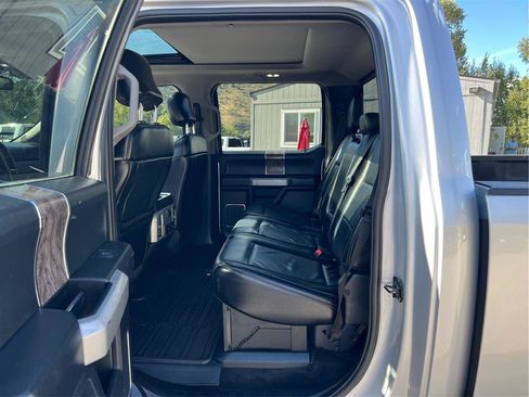 Used 2017 Ford F350 Lariat w/ Lariat Ultimate Package AWD/4WD image 10