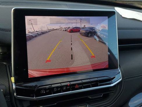 New 2026 Jeep Compass Latitude image 20