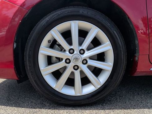 Used 2014 Toyota Camry XLE FWD image 9