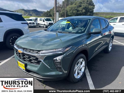 New 2026 Chevrolet Trax LS w/ LS Convenience Package image 1