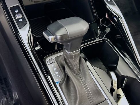 Used 2025 Kia Sorento SX Prestige w/ Olive Brown Leather Package image 17