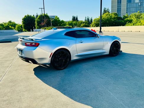 Used 2017 Chevrolet Camaro SS image 16