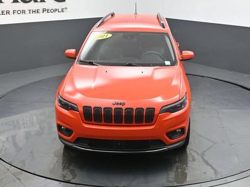 Used 2021 Jeep Cherokee Latitude Plus AWD/4WD image 59