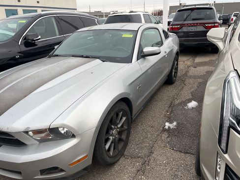 Used 2010 Ford Mustang Coupe image 6