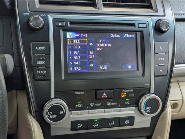 Used 2013 Toyota Camry LE FWD image 11