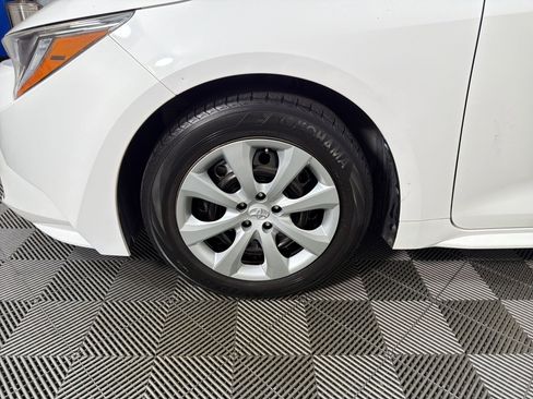 Used 2022 Toyota Corolla LE FWD image 11