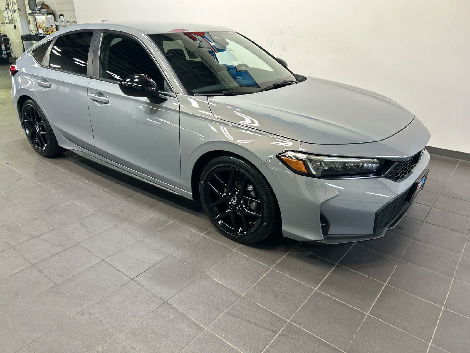 Used 2025 Honda Civic Sport image 2
