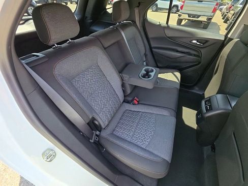 Used 2023 Chevrolet Equinox LT image 23