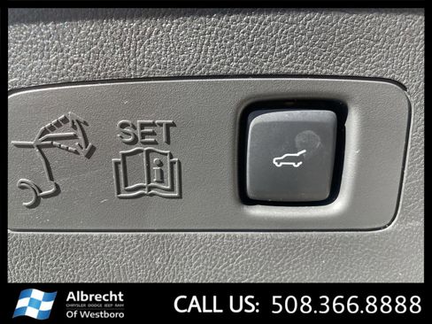 Used 2023 Lincoln Corsair Reserve w/ Equipment Group 201A image 16