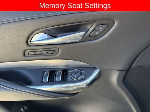Used 2025 Cadillac XT4 Premium Luxury AWD/4WD image 23