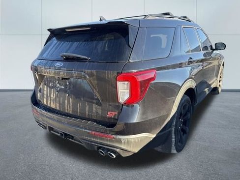 Used 2021 Ford Explorer ST w/ ST Street Pack image 4