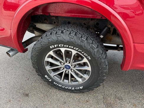 Used 2020 Ford F150 XLT w/ Equipment Group 302A Luxury AWD/4WD image 12