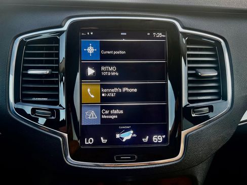 Used 2016 Volvo XC90 T6 Momentum w/ Momentum Plus Package image 31