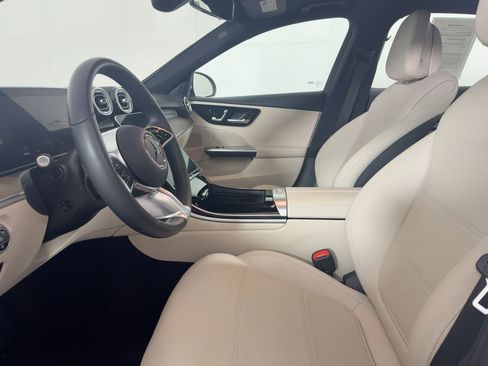 Used 2023 Mercedes-Benz C 300 Sedan image 19