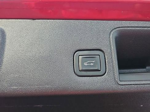 Used 2019 GMC Terrain Denali w/ Advanced Safety Package image 14