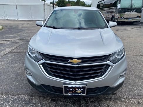 Used 2018 Chevrolet Equinox LT FWD image 2