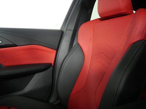 Certified 2025 BMW X2 xDrive28i image 24