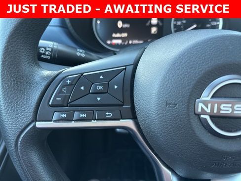 Used 2023 Nissan Versa SV image 15