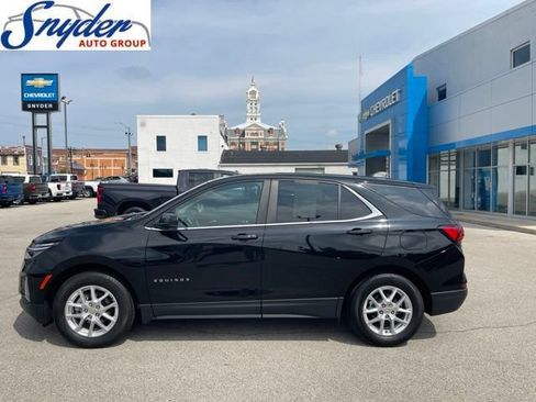 Used 2024 Chevrolet Equinox LT w/ LPO, Floor Liner Package FWD image 1