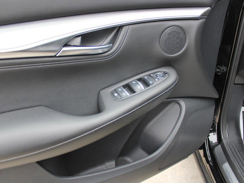 Used 2023 INFINITI QX55 Luxe w/ Cargo Package image 9