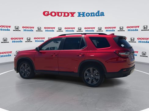 New 2026 Honda Pilot Sport image 6