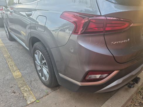 Used 2019 Hyundai Santa Fe SEL FWD image 9
