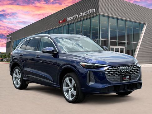 Certified 2025 Audi Q5 Premium w/ Premium Plus AWD/4WD image 5