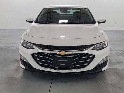 Used 2024 Chevrolet Malibu LT FWD image 3