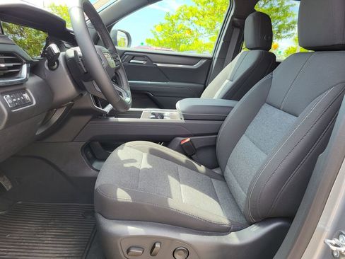 New 2025 GMC Acadia Elevation w/ Black Edition image 4