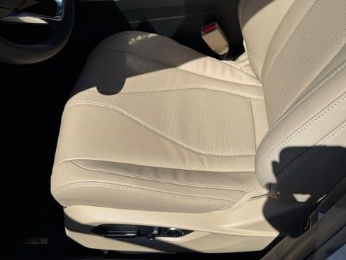 Certified 2025 Acura TLX Technology Package image 11