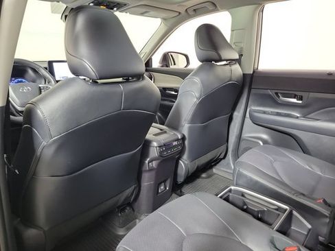 Used 2026 Toyota Grand Highlander AWD image 11