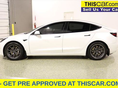 Used 2021 Tesla Model 3 Standard Range Plus image 4