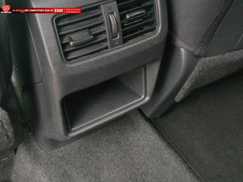 Used 2024 Nissan Rogue S FWD image 17