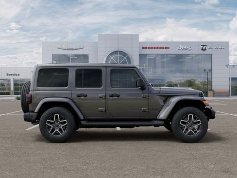 New 2026 Jeep Wrangler Unlimited Sahara AWD/4WD image 23