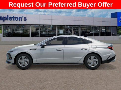 New 2026 Hyundai Sonata SE FWD image 3