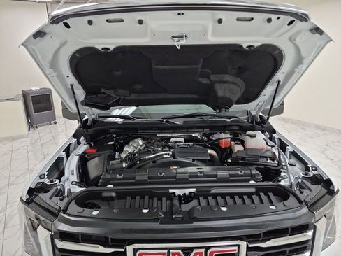 New 2026 GMC Sierra 2500 SLE w/ SLE Value Package; image 31