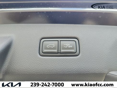 New 2026 Kia Carnival EX FWD image 11