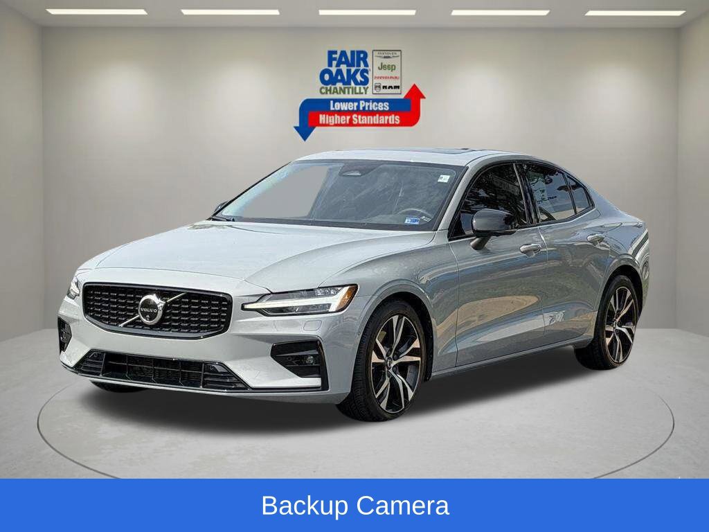 Used 2025 Volvo S60 B5 Plus FWD image 3