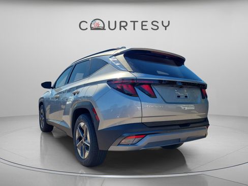 New 2026 Hyundai Tucson SEL image 3