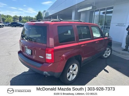 Used 2015 Jeep Patriot Latitude AWD/4WD image 4