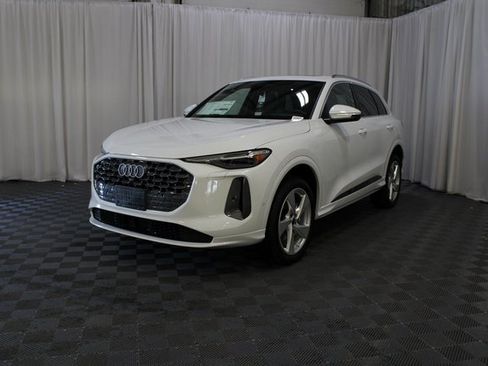 New 2025 Audi Q5 Premium Plus image 29